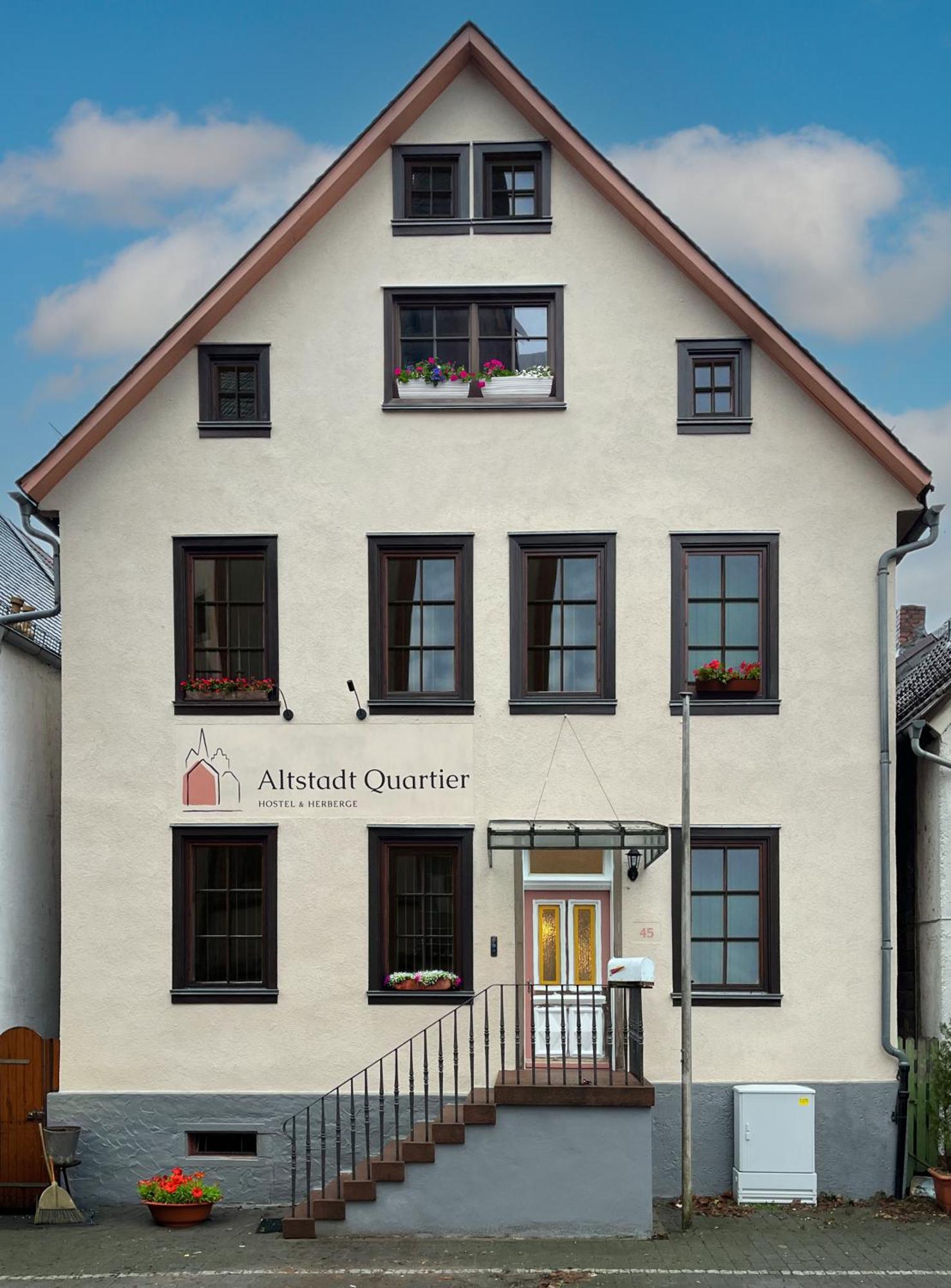 Altstadt Quartier Schotten Luaran gambar